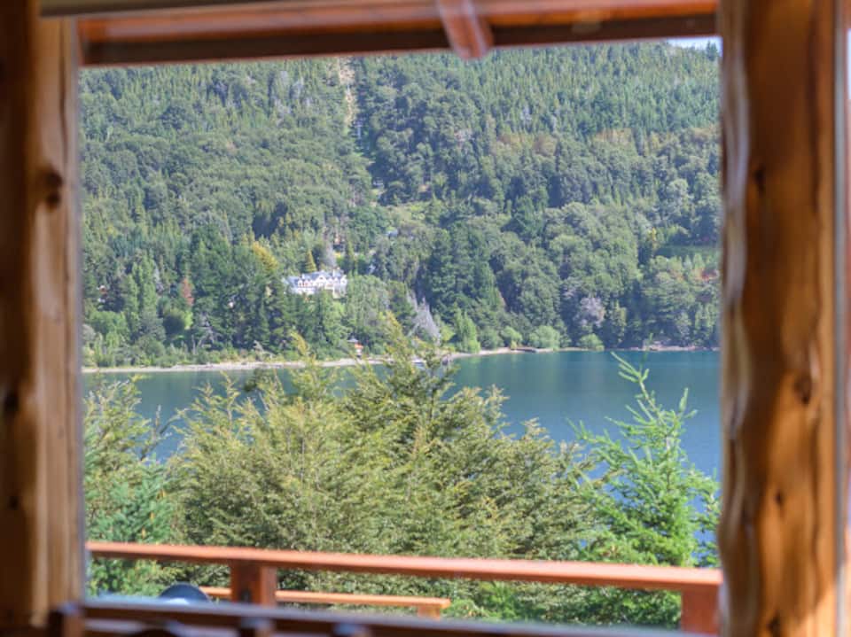 A log lodge on the shore of Lake Nahuel Huapi, San Carlos de Bariloche, Río Negro, Argentina, photo 10 of 10