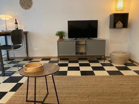 Successful Airbnb property: New: Atmospheric Zuid residence in Scheldebuurt