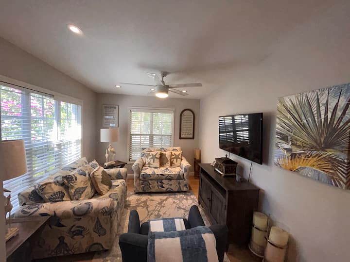 Shalom Cottage - Cozy 1br/1ba - Turks and Caicos Islands