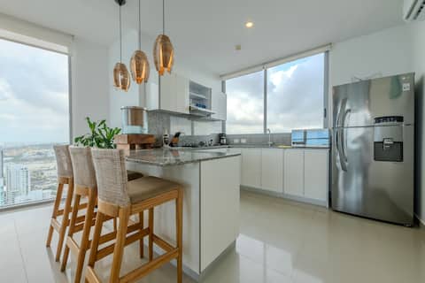 Top Airbnb: Beachfront Penthouse 40th Sea View/Historic Center in Cartagena De Indias