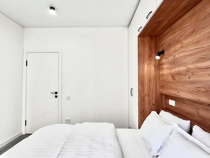 Голем кревет 2 x 1,6 метри