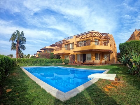 Villa Private pool with 6 master bedrooms