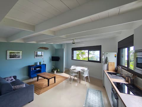 Airbnb performant: La Kaz Bleue. Close to the Lagoon - Fishermen's Quarter à Saint Leu