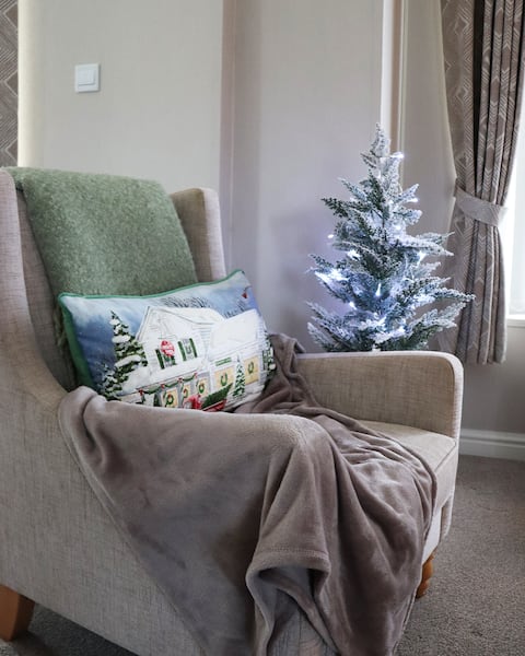 Humphries Lodge Camarthen Bay