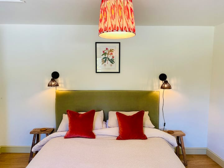 საძინებელი 1