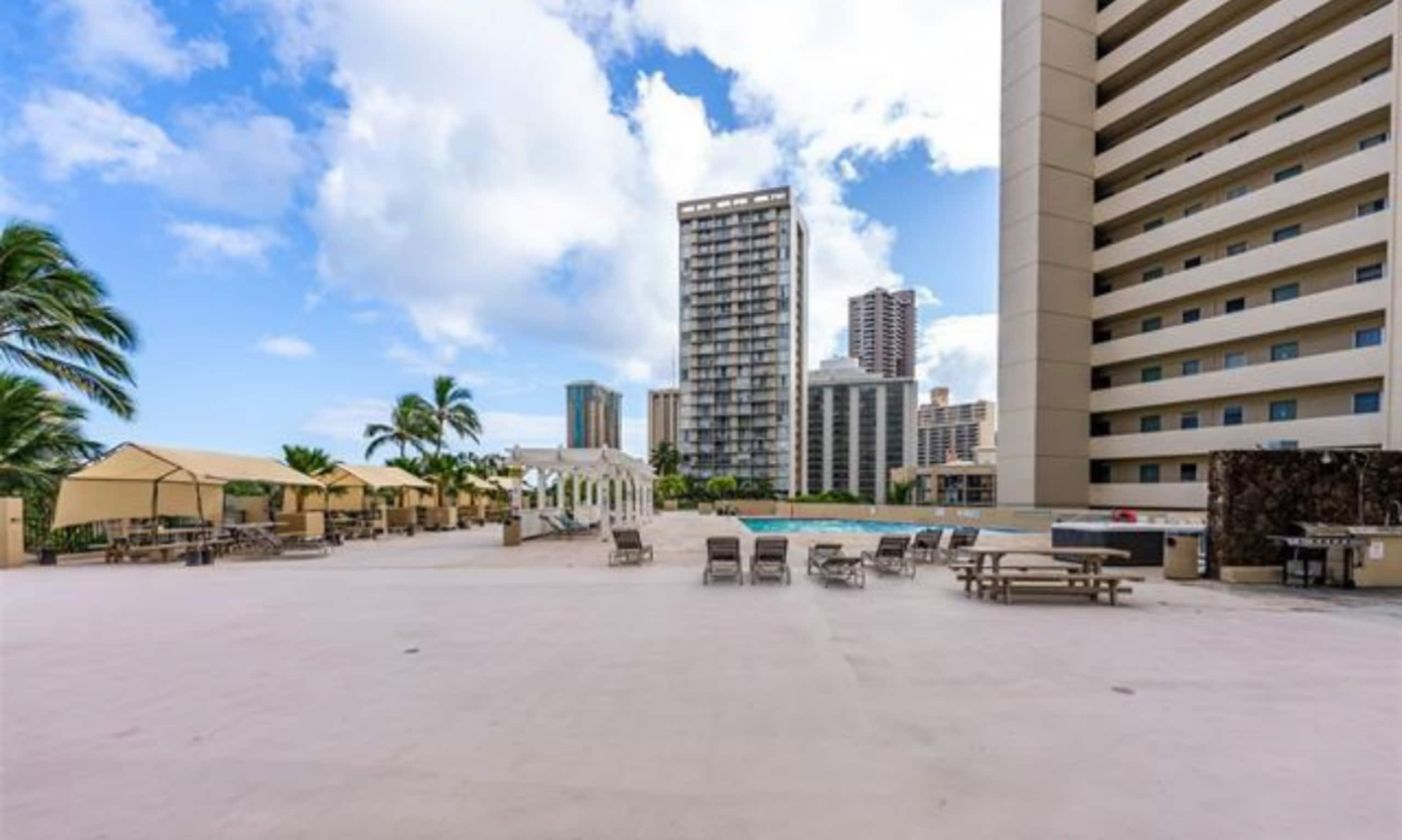 Waikiki Studio&Ocean View&Walk to Beach&Renovated - Image 9