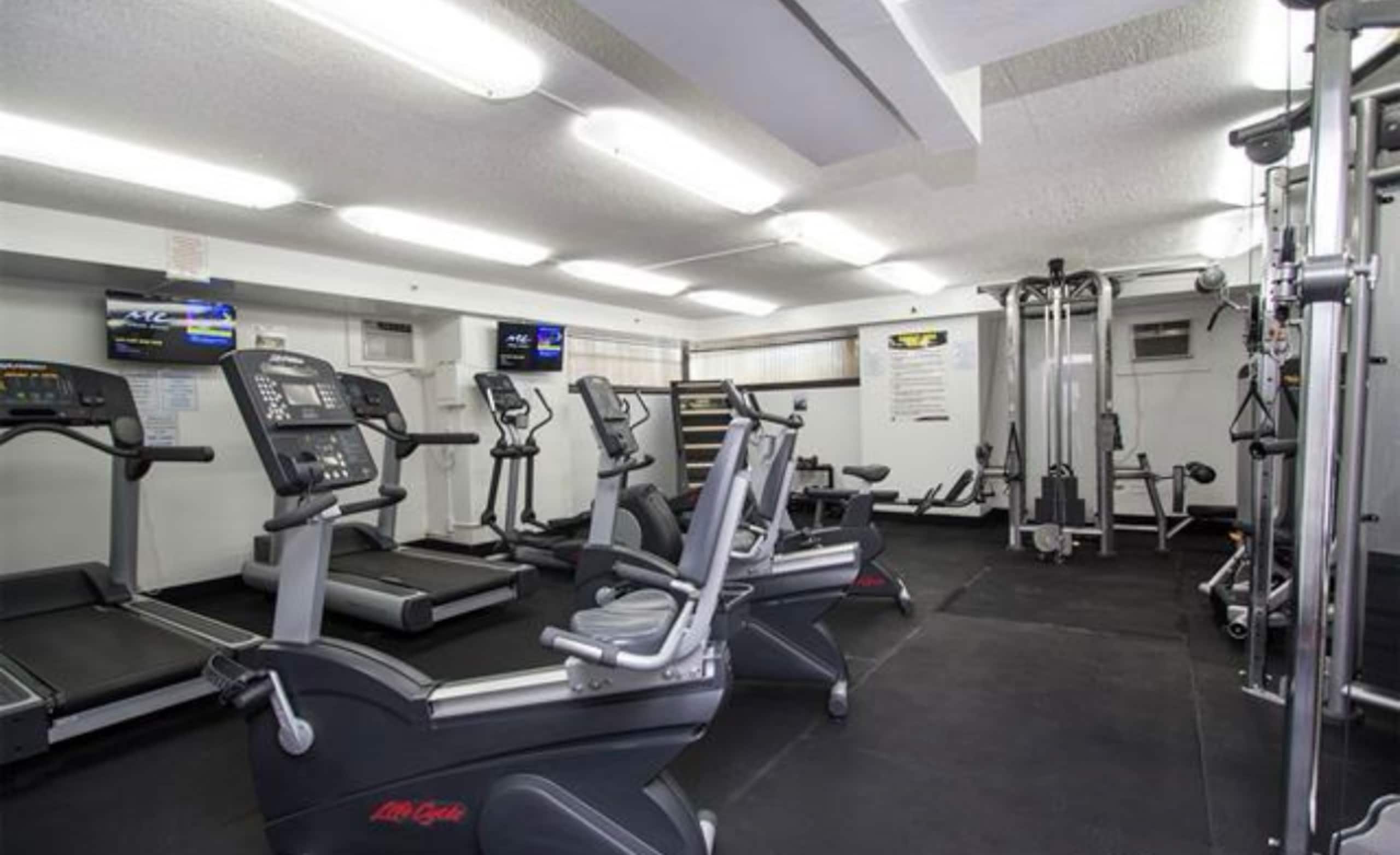 Waikiki Studio&Ocean View&Walk to Beach&Renovated - Image 17