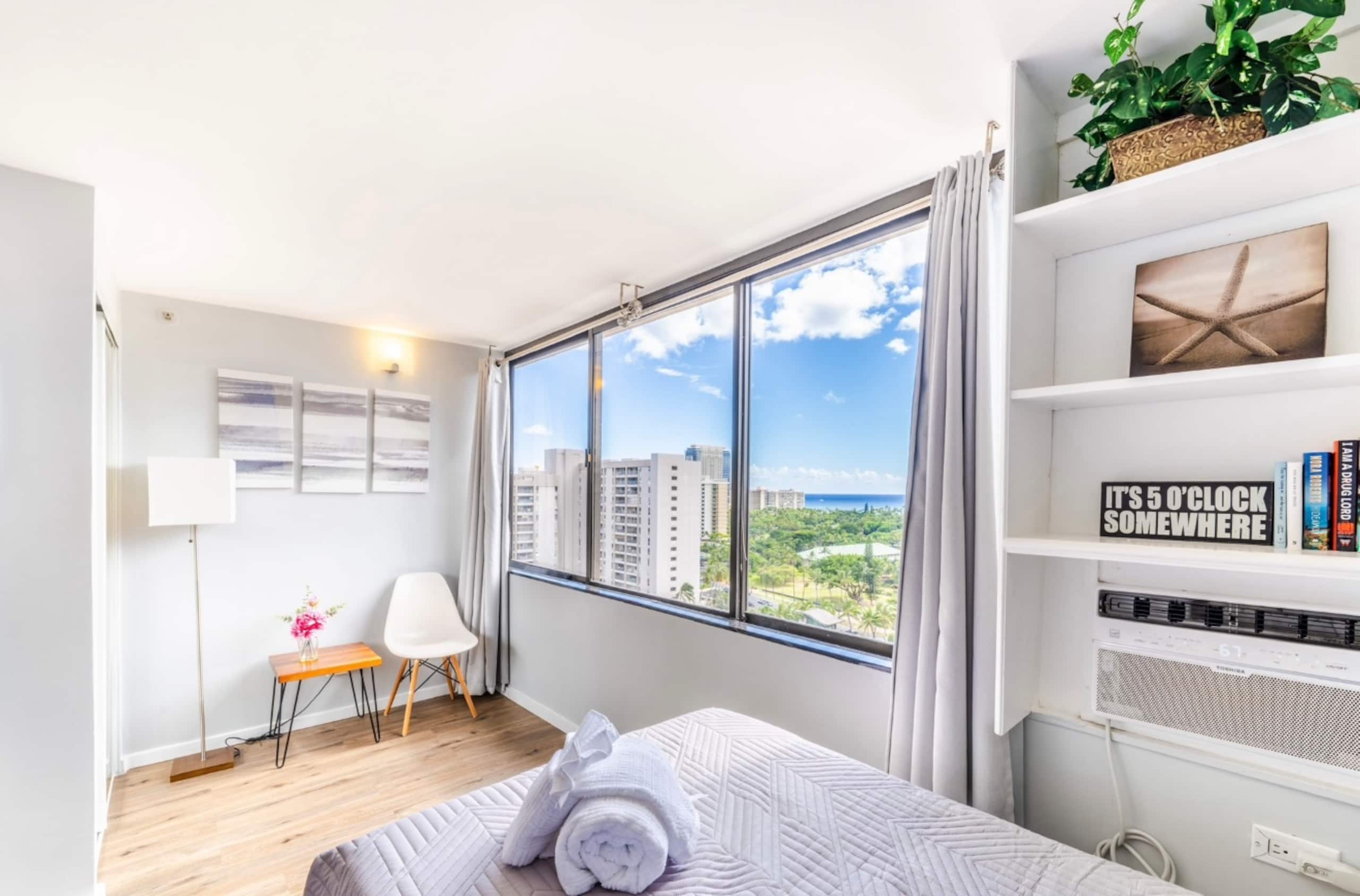 Waikiki Studio&Ocean View&Walk to Beach&Renovated - Image 1