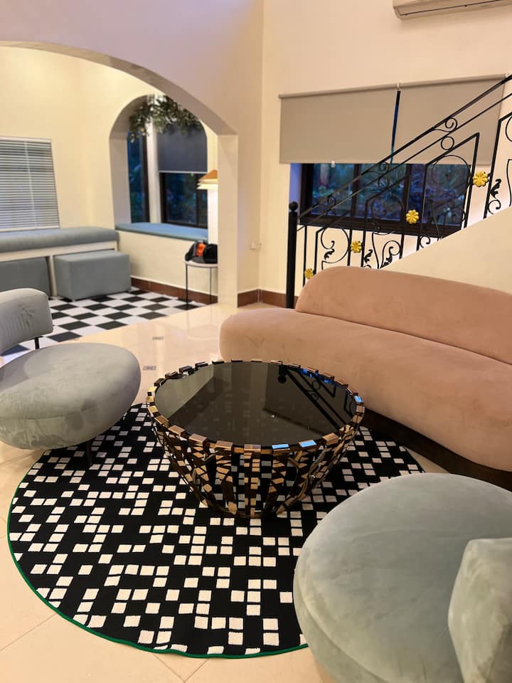 Living room image 1