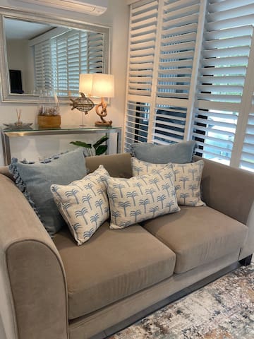 Coastal Luxe on Hastings Street