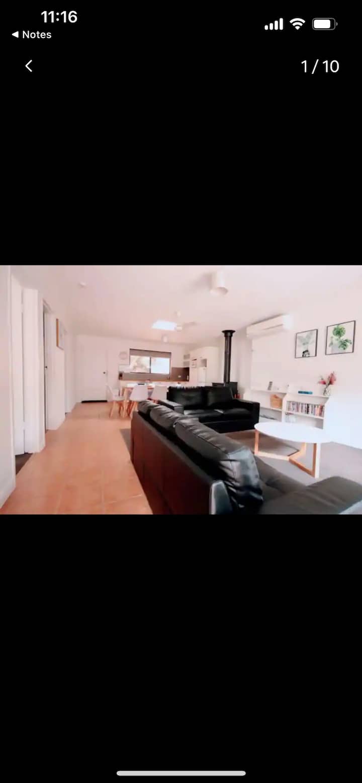 Unit 2/12 Gavan Street, Bright. - Bright