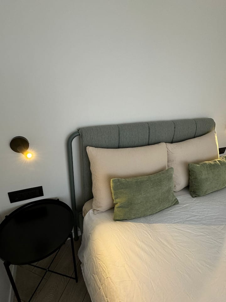 غرفة النوم 2