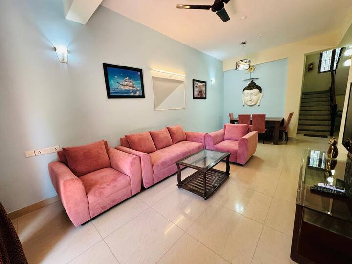 Living room image 1