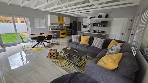 Newly Renovated Home on Secure Golf Estate