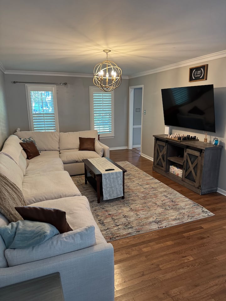 Luxurious Spacious Retreat Close To Everything - Hanover, VA