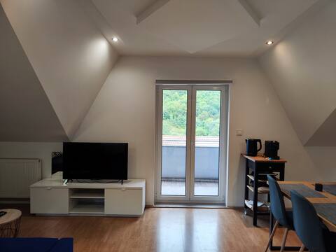 Top Airbnb: Cozy & Modern Nature Retreat in Sesvete