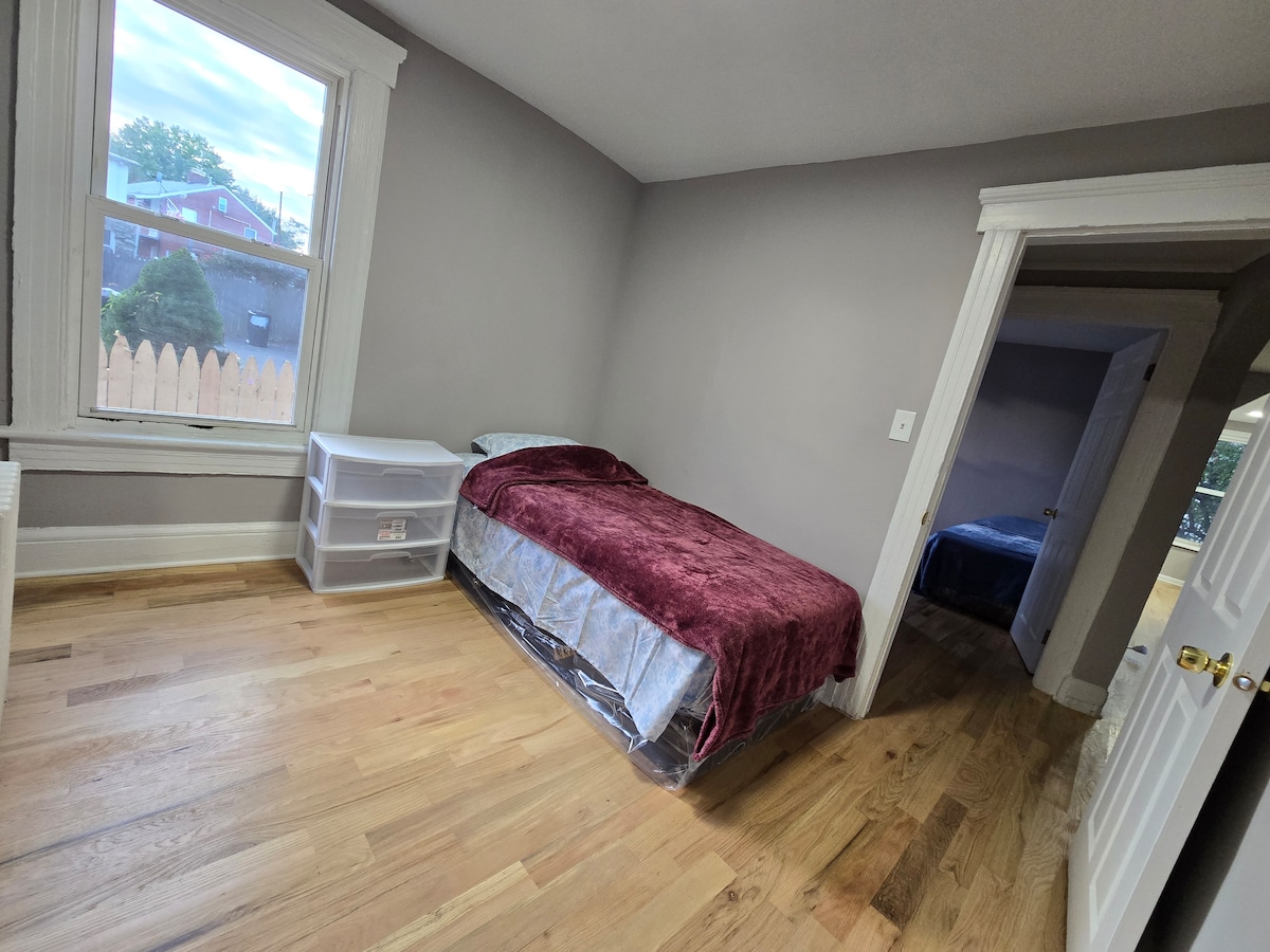 Chambre confortable à proximité de tout, A Appartements à louer à