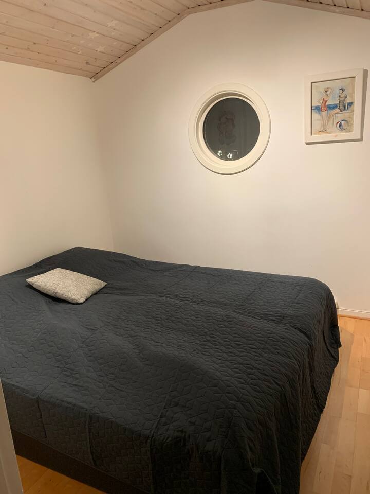 Een kingsize bed van 160 cm