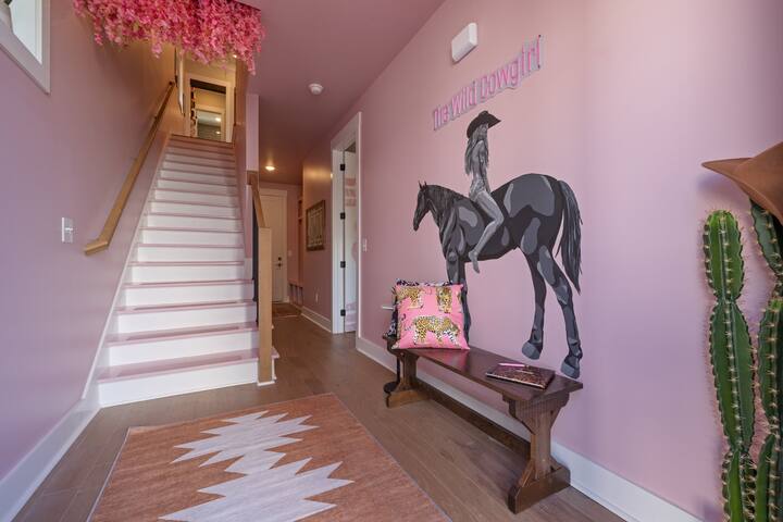 The Wild Cowgirl: Rooftop Deck gallery image 5