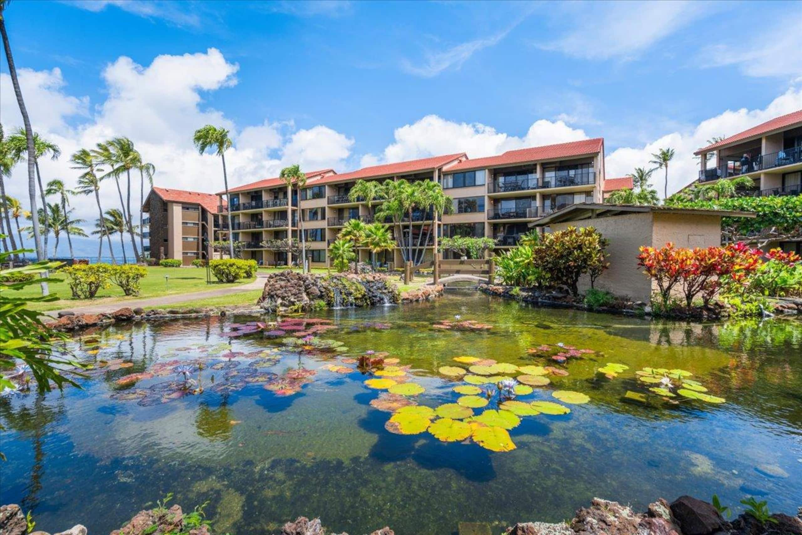 Condo in Lahaina · ★4.91 · 1 bedroom · 2 beds · 1 private bath - Image 8