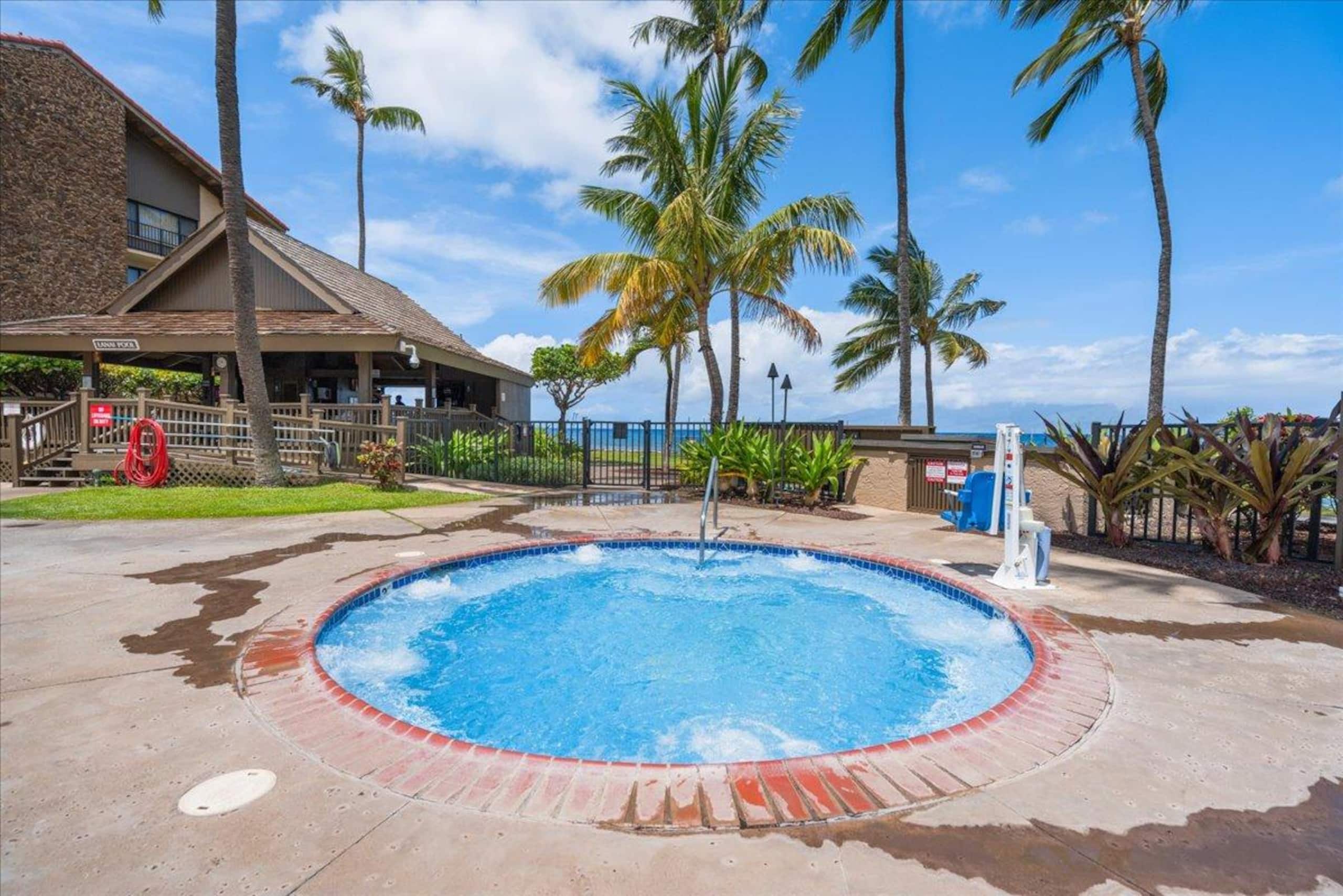 Condo in Lahaina · ★4.91 · 1 bedroom · 2 beds · 1 private bath - Image 24