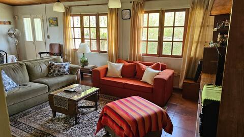 Airbnb con mejor rendimiento: Centrally located, spacious and comfortable house en Villa Yacanto De Calamuchita