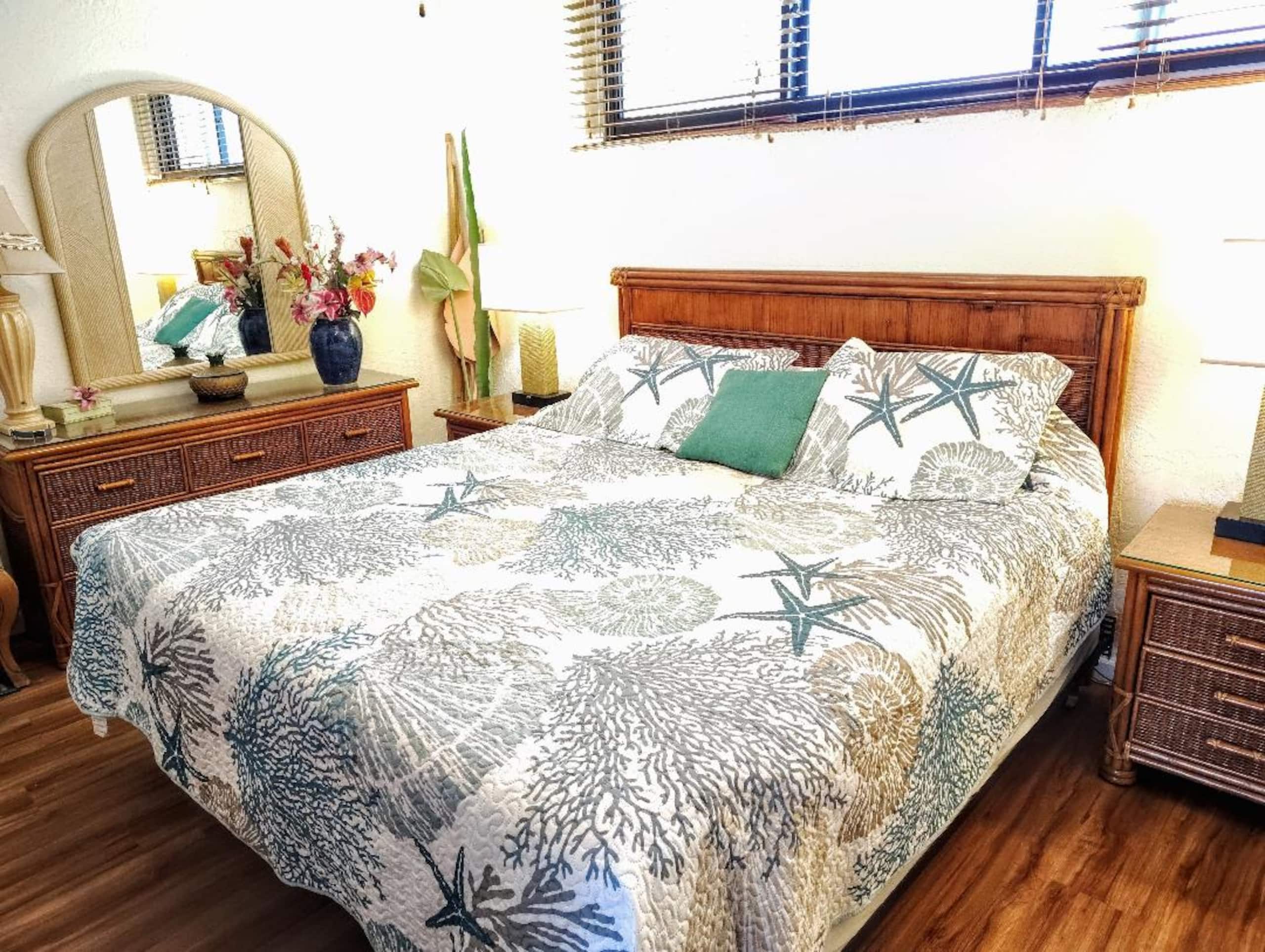 Condo in Lahaina · ★4.86 · 1 bedroom · 1 bed · 1 bath - Image 10