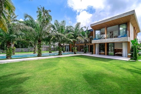 Jungle 8BR Ubud Paradise with spa!