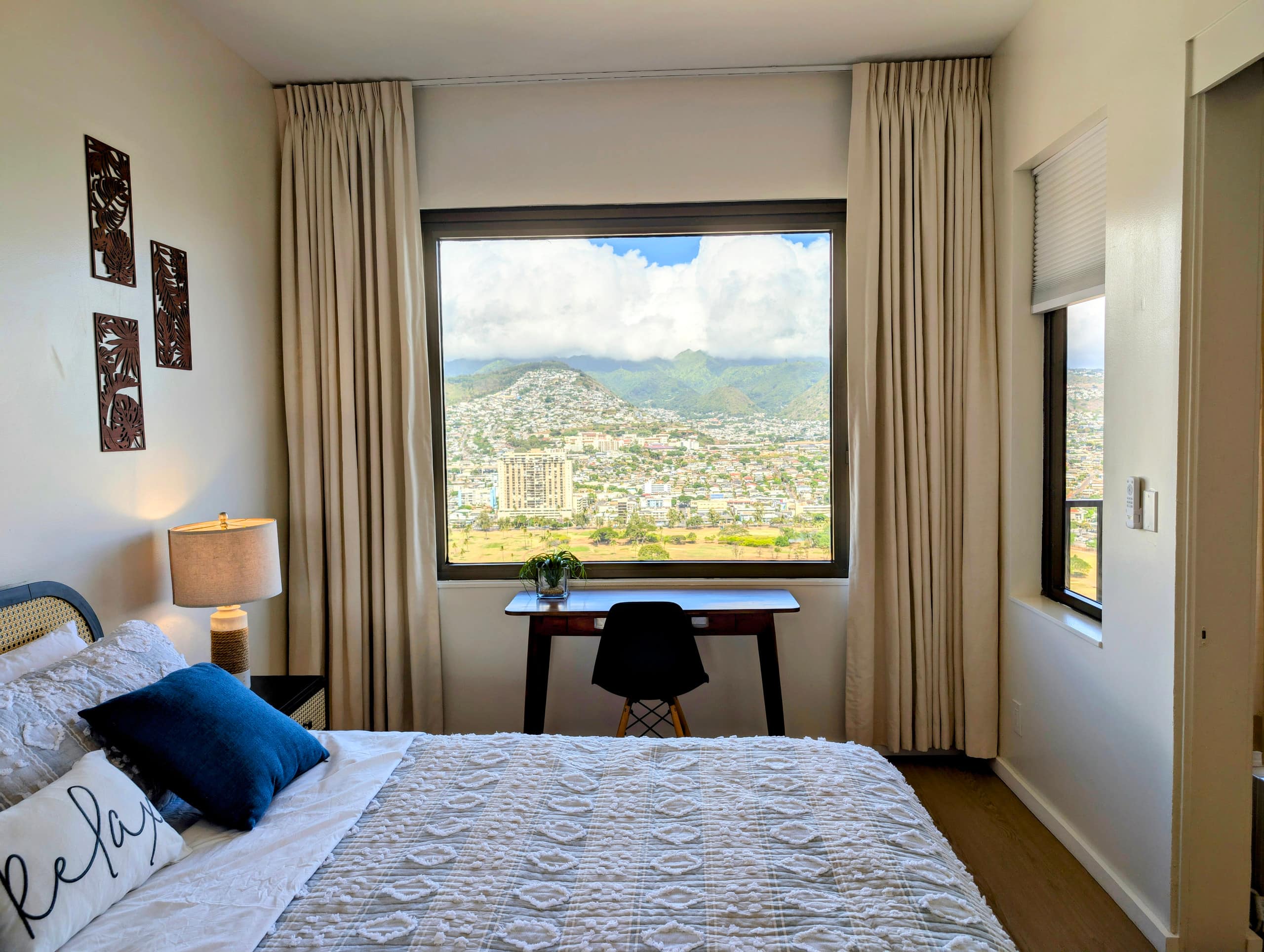 Condo in Honolulu · ★4.96 · 1 bedroom · 2 beds · 1 bath - Image 10