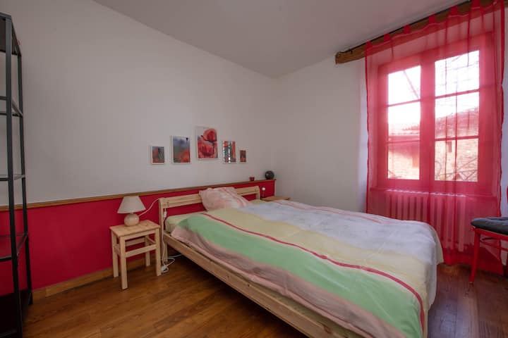 Საძინებელი „Coquelicot“ ბინაში „Jardin“ პირველ სართულზე