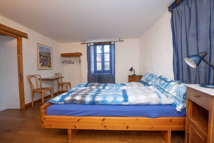 Საძინებელი ბინაში „ჯადრინი“ პირველ სართულზე