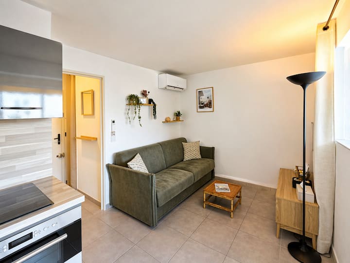 Charmant Studio Cabine Avec Piscine Et Vue Lac - La Grande-Motte