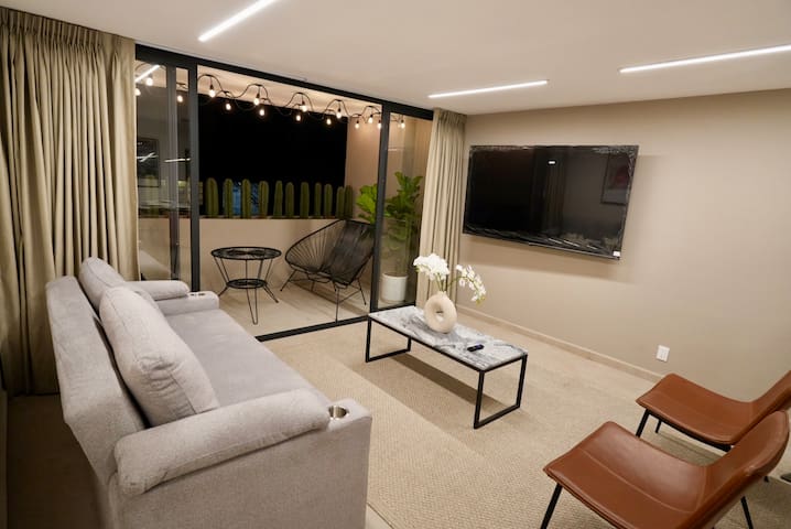 Stylish Condo Heart of Condesa gallery image 3