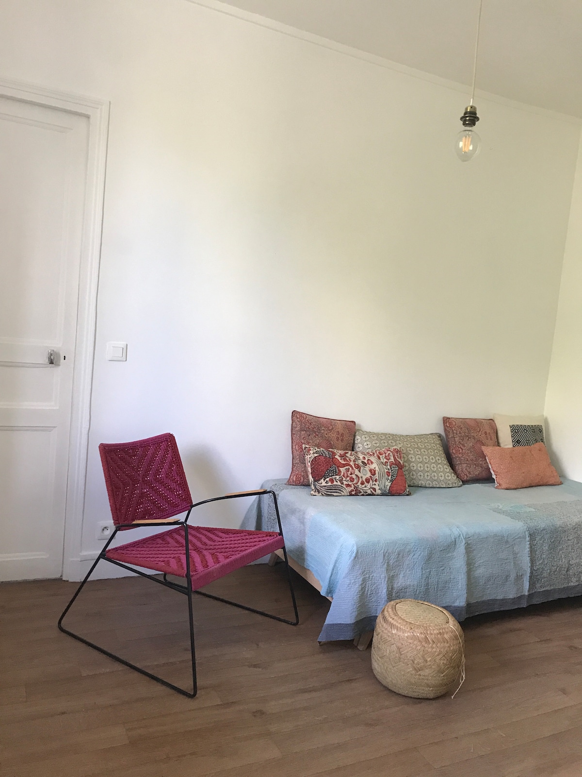 Airbnb performant: Nice little 2-room apartment à Montreuil