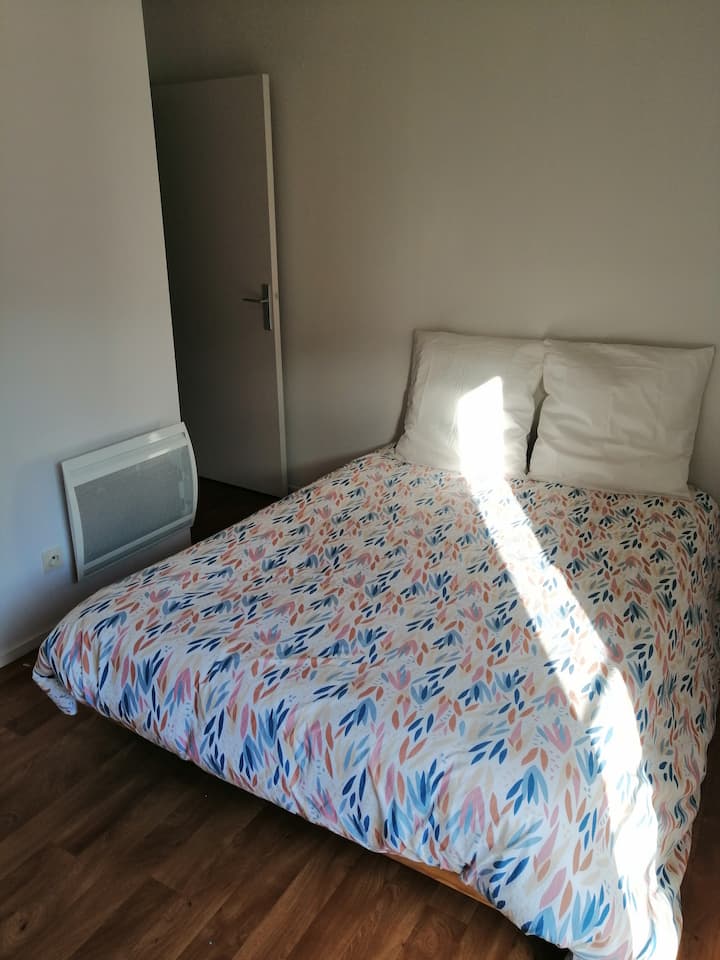 საძინებელი 1