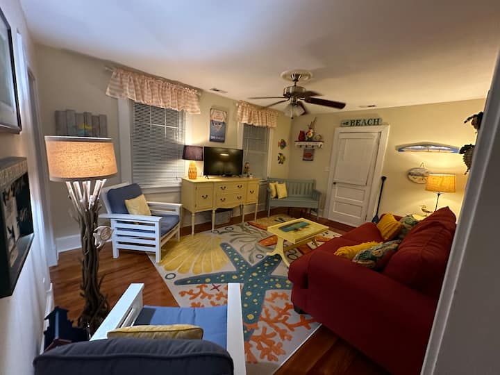 Coral Cottage At Colonial Beach - Colonial Beach, VA