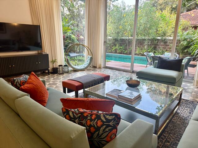 Orange Sunsets managed Airbnb listing 1