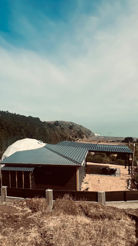 Domo Cabin with Tinaja