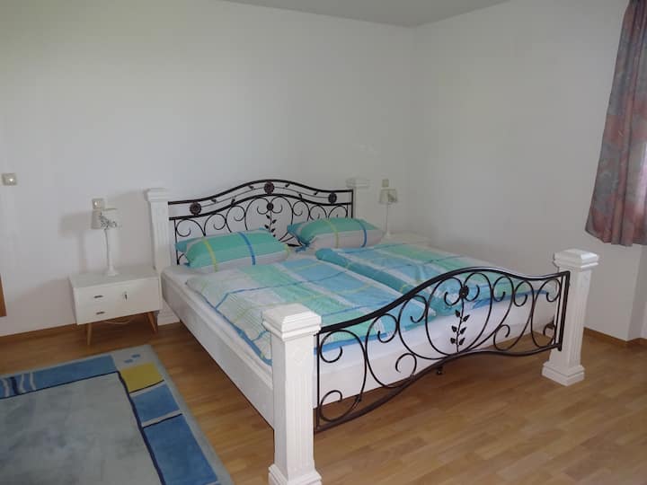 საძინებელი 1