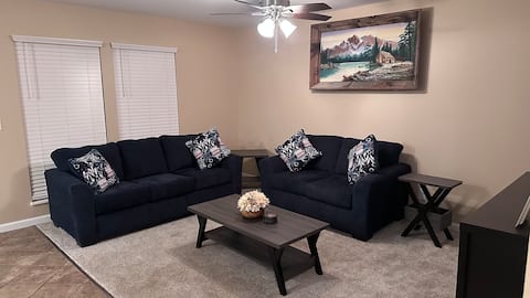 Successful Airbnb property: Condo in Aurora in Aurora