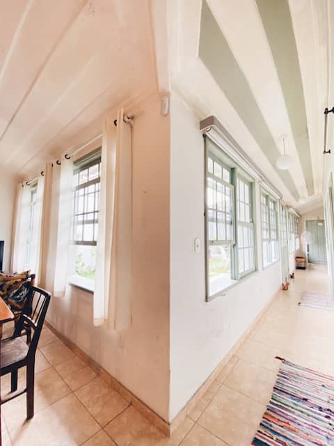 Successful Airbnb property: Large house in the Historic Center - Garden - Starlink in Paraty