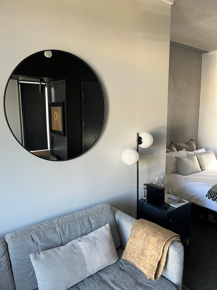 Contemporary City Studio - Wellington