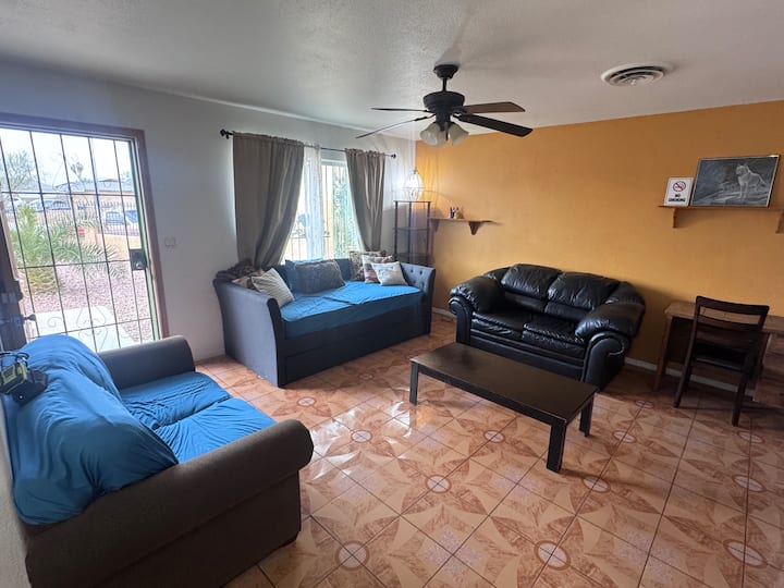 Comfy House In N Las Vegas (Close To The Strip) - North Las Vegas, NV