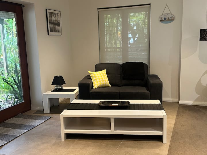 Self-contained Studio Mt Coolum - Noosa