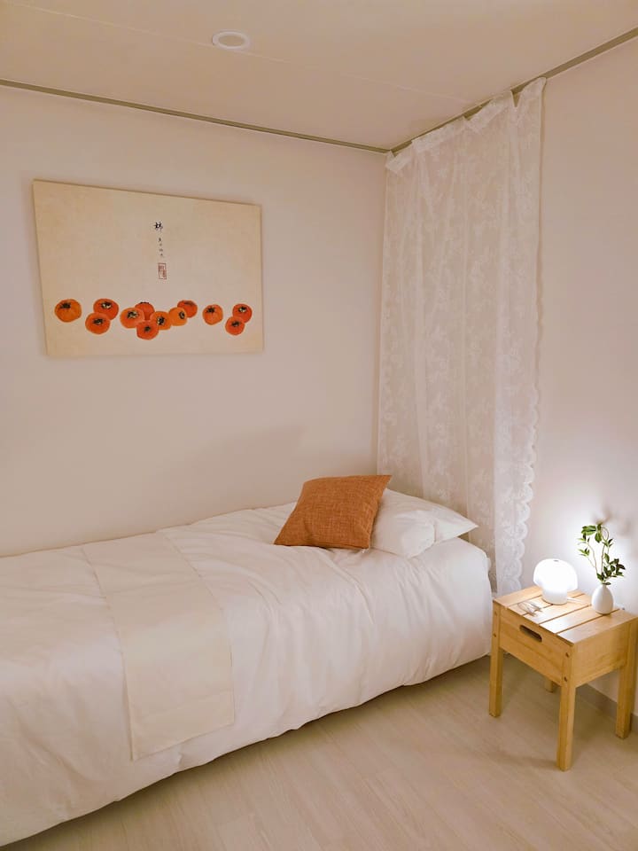 საძინებელი 2