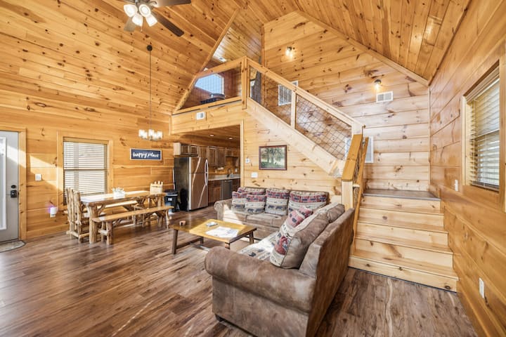 You Wood Love It Here! - Cosby, TN