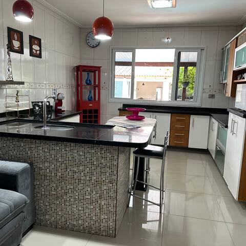 Airbnb em destaque: Large house with pool and leisure area. em Foz Do Iguaçu