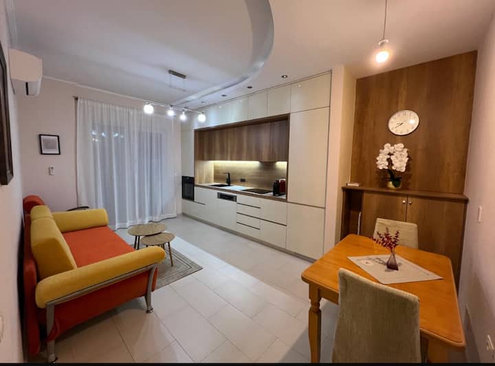 Moderne & Comfortable • Garage •Ac - Tirana