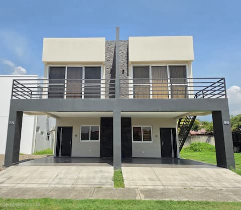 Modern Townhouses near the Airport