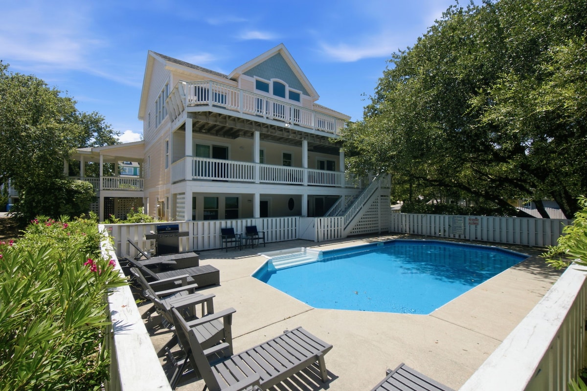 7 Ensuites + Pool + Pet + 5 Min Walk to DT Duck2